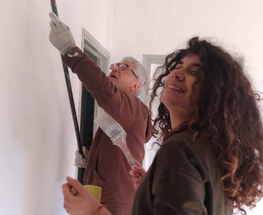 Vedano Olona - La cooperativa Vela prepara una casa per i profughi