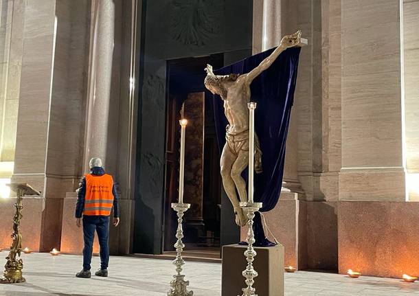 Via Crucis a Parabiago con mons. Mario Delpini