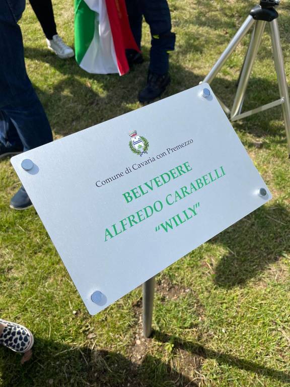 A Cavaria con Premezzo inaugurato il belvedere Alfredo Carabelli "Willy"