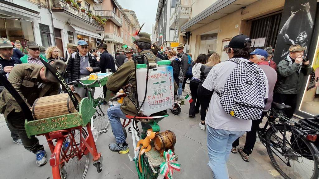 Alpini varesini in trasferta a Rimini per l'Adunata Nazionale numero 93