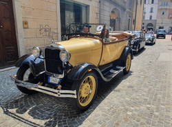 Le auto d\'epoca impegnate nel Lions Day di Busto Arsizio