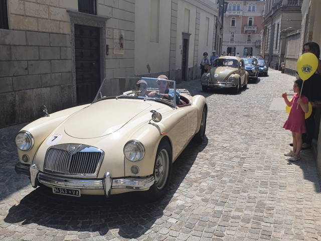 Le auto d\'epoca impegnate nel Lions Day di Busto Arsizio
