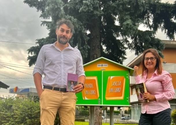 A Besozzo inaugurata la casetta dei libri nel parco di Via Milano