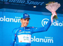 diego rosa eolo kometa ciclismo maglia azzurra giro d'italia