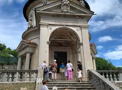Fedeli Ucraini in pellegrinaggio al sacro Monte per chiedere alla Madonna la pace