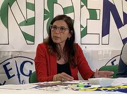 Francesca Brianza spiega i referendum agli attivisti della Lega