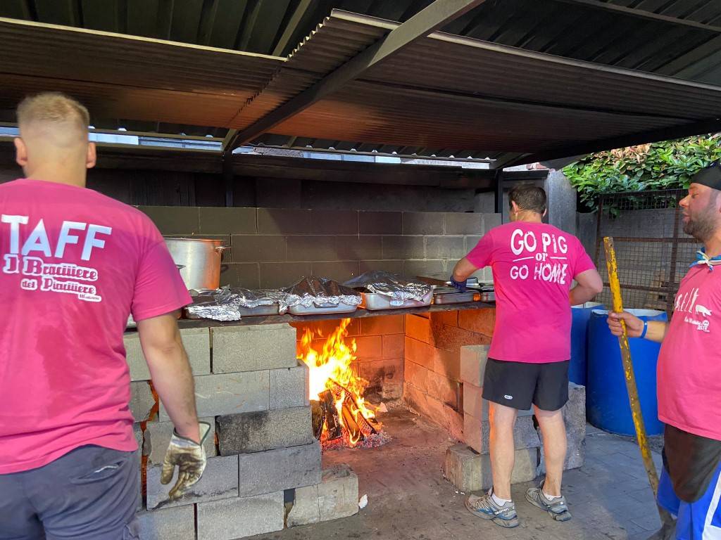 In 400 al maniero di Sant'Erasmo a Legnano per il Braciiiere del Piaciiiere