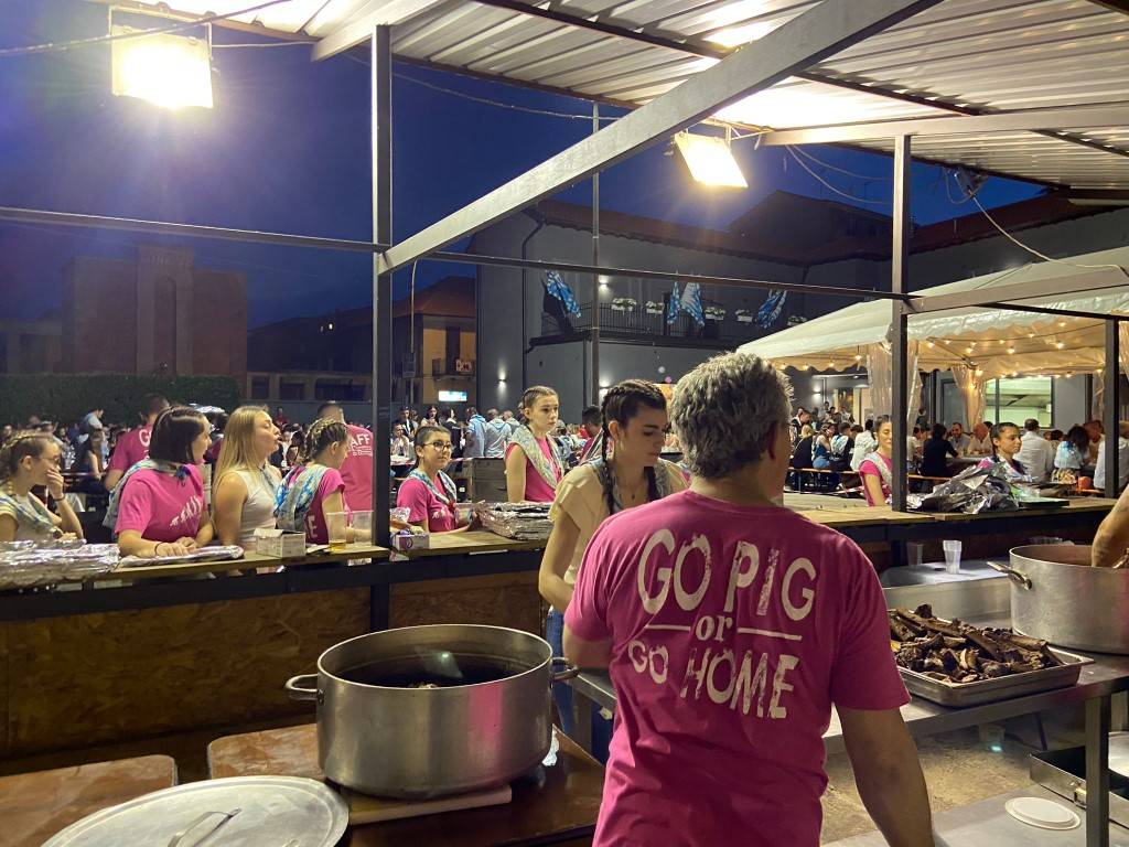 In 400 al maniero di Sant'Erasmo a Legnano per il Braciiiere del Piaciiiere