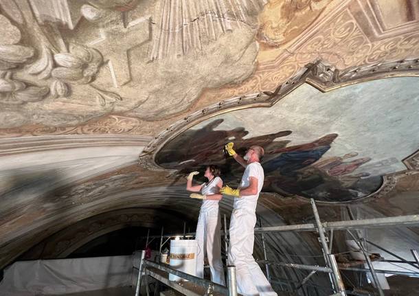 Iniziati i restauri della volta della chiesa di Abbiate Guazzone