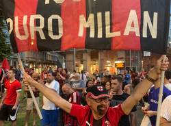 La festa a Varese dei tifosi del Milan