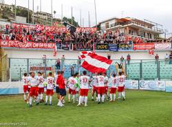 La festa del Città di Varese per la vittoria ai plyoff