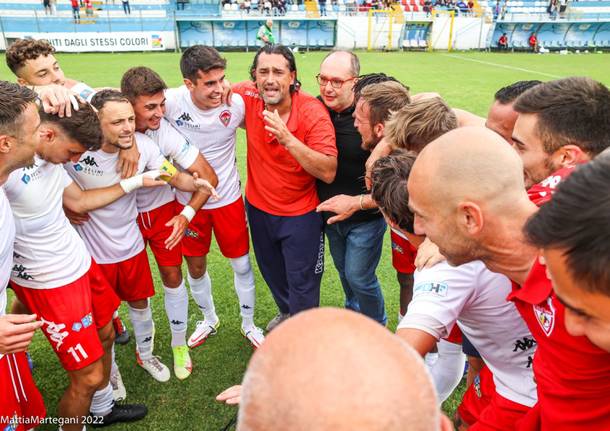 La festa del Città di Varese per la vittoria ai plyoff