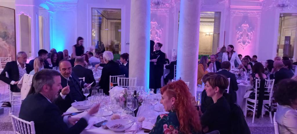 La forza è donna: serata di beneficenza a favore di E.VA Onlus