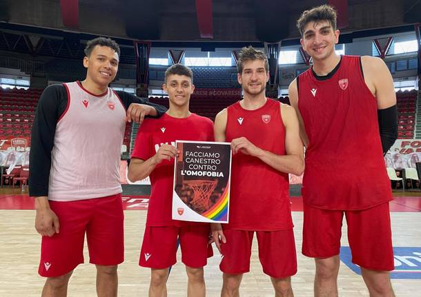 “Facciamo squadra”: le squadre sportive varesine in campo contro l’omofobia