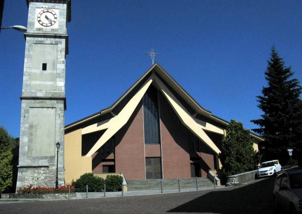 Metamorfosi urbana: la chiesa di Masnago abbattuta dai bombardamenti è diventata una "capanna"