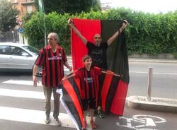 Milan vince lo scudetto: i tifosi festeggiano in centro a Legnano 