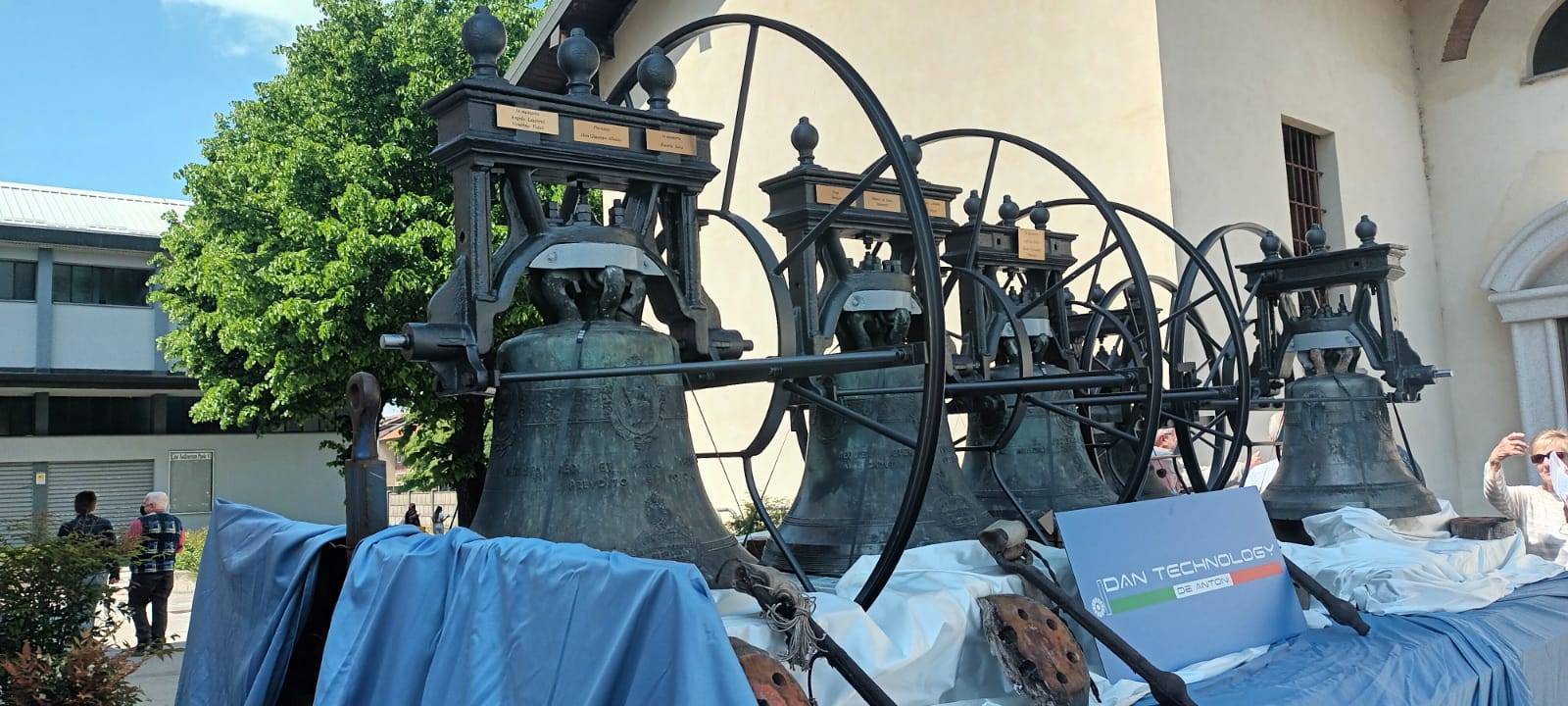 Santuario della Madonna in Campagna a Dairago - Benedizione campane e mostra-mercato