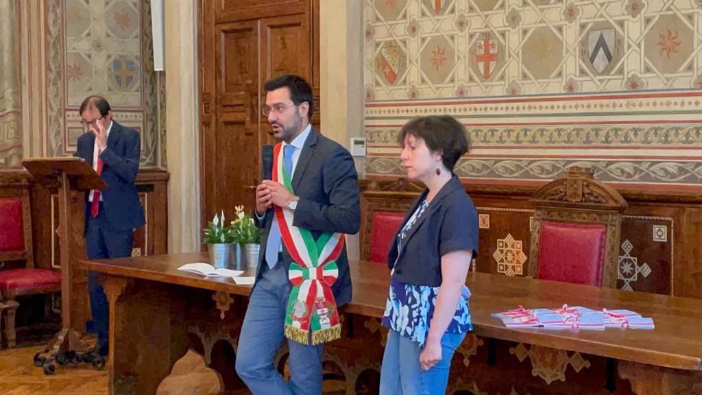 2 giugno 2022, a Legnano, consegna Costituzione a 18enni diventati italiani