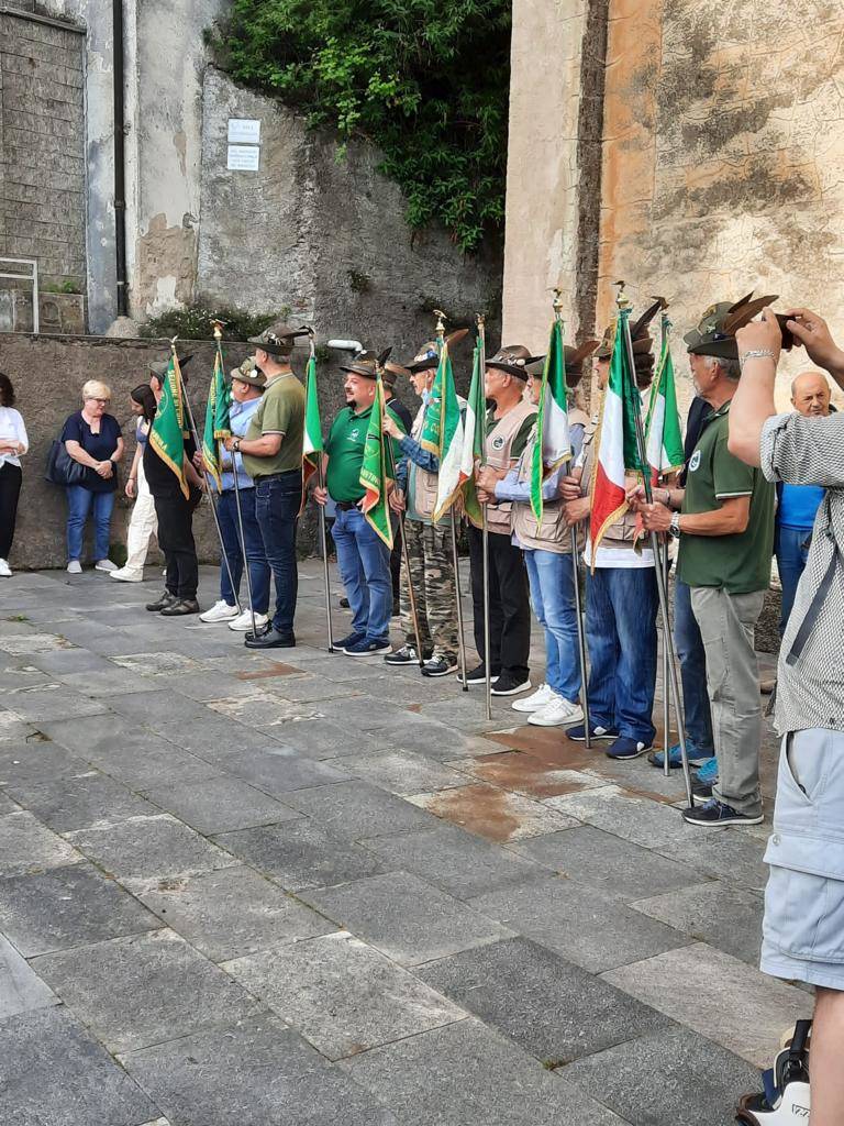 A Cadegliano Viconago la festa degli Alpini 