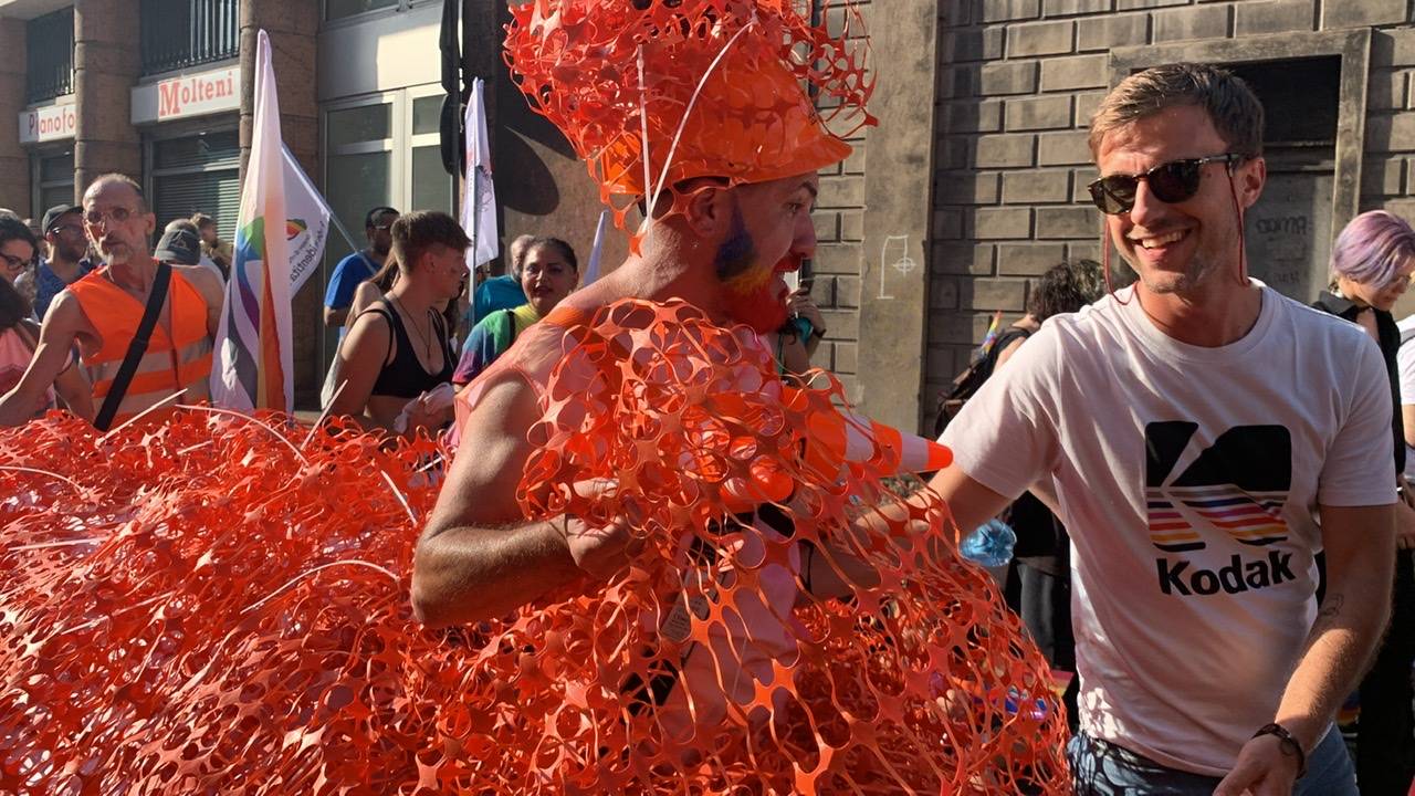 Al Varese Pride travestito da cantiere