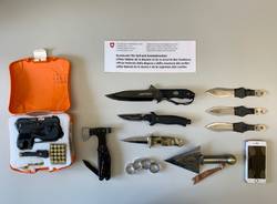 armi polizia prigioni