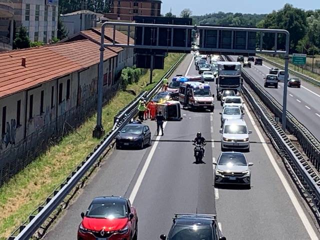 Incidente in A-8 fra Castronno e Gazzada Schianno