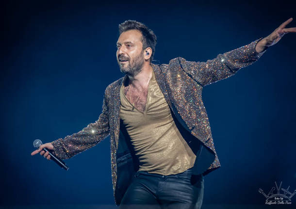 Cesare Cremonini in concerto allo stadio San Siro di Milano, le foto