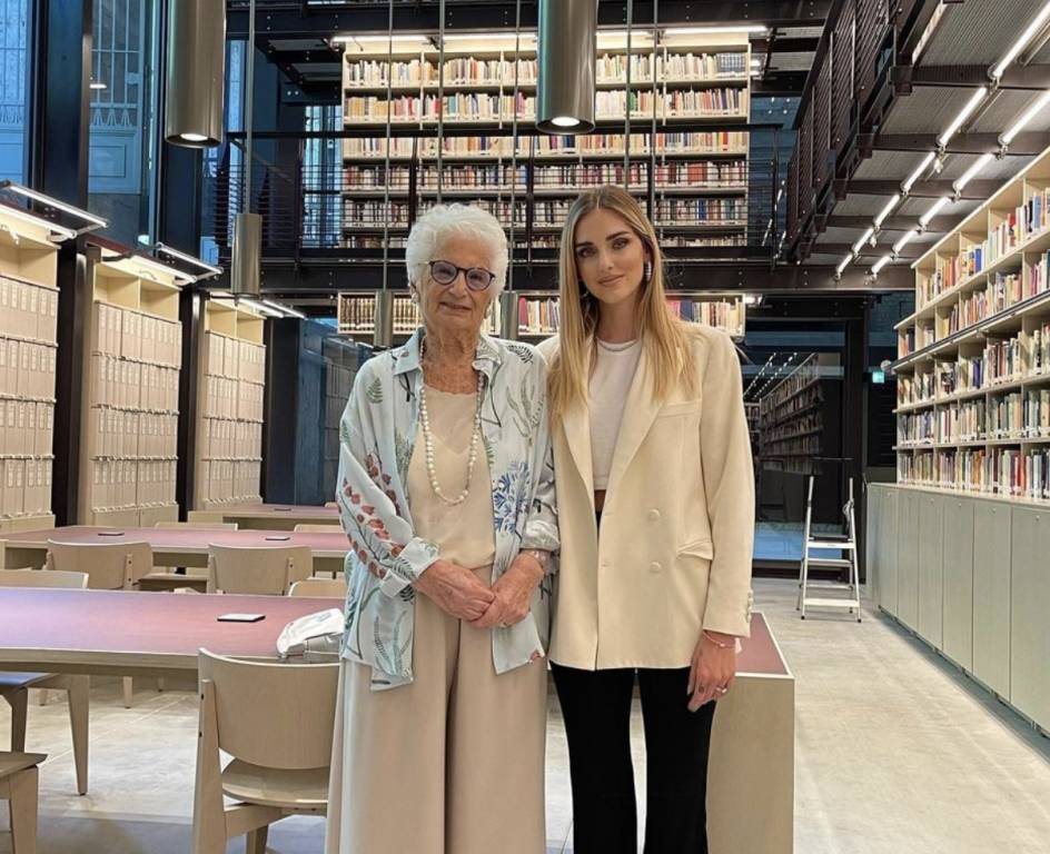 Chiara Ferragni e Liliana Segre al memoriale della Shoah