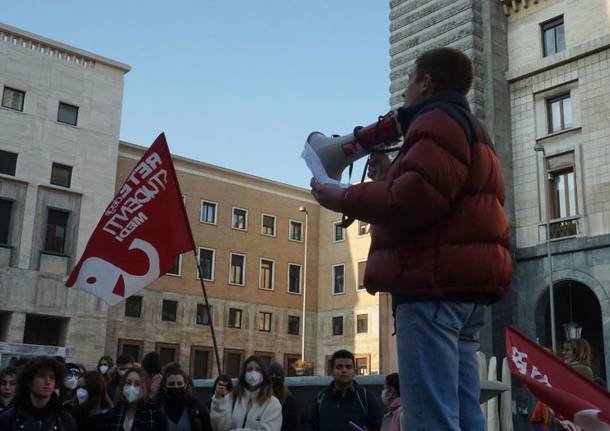 Collettiva e Rete degli Studenti Medi