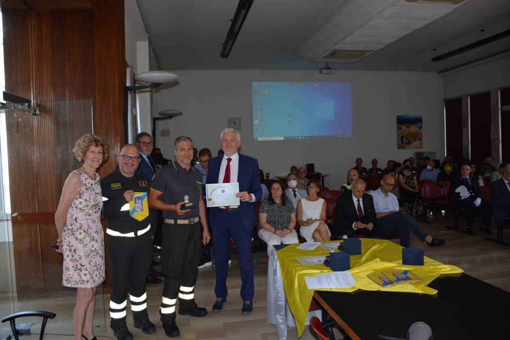 Forze dell'Ordine premiate dal Lions Club Maggiolini di Parabiago