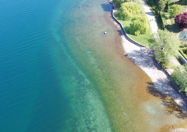 lago maggiore siccità ispra spiaggia