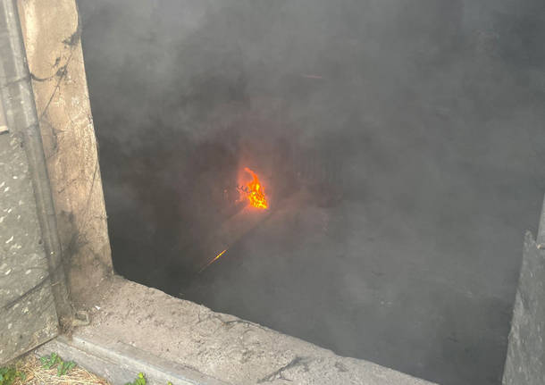 Incendio cabina elettrica Castano Primo