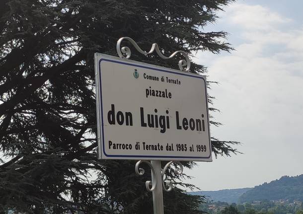 L'intitolazione del nuovo parcheggio di Ternate a don Luigi Leoni