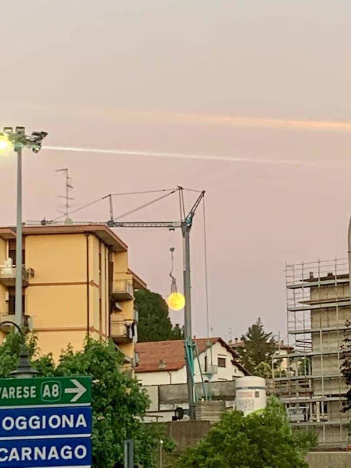 La luna di lunedì 13 giugno 2022