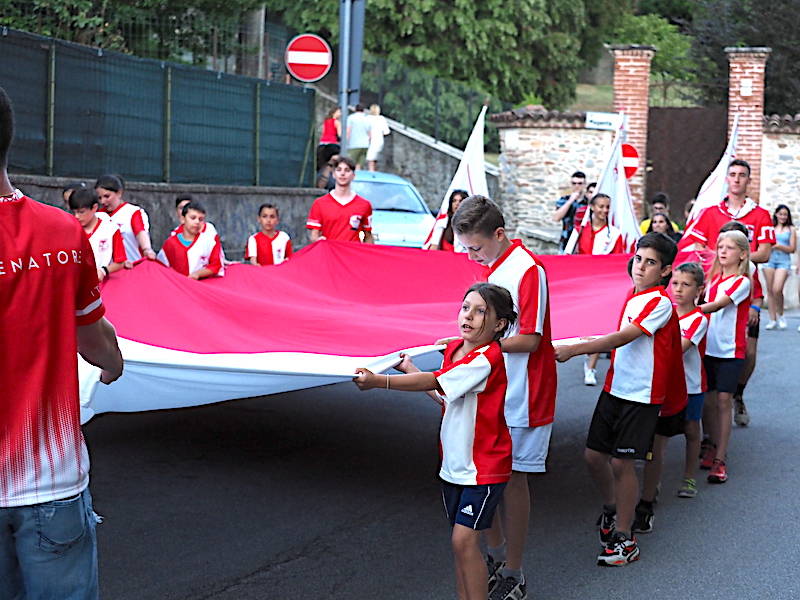 La sfilata del palio di Besnate