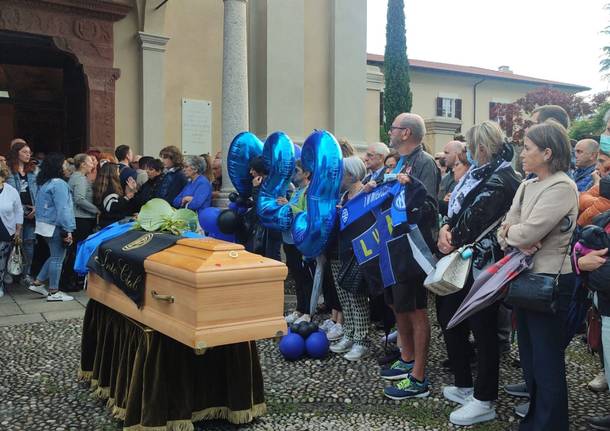 Luino - I funerali di Andrea Rossi nella chiesa del Carmine