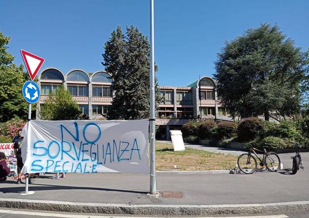 manifestazione procura assemblea popolare busto arsizio