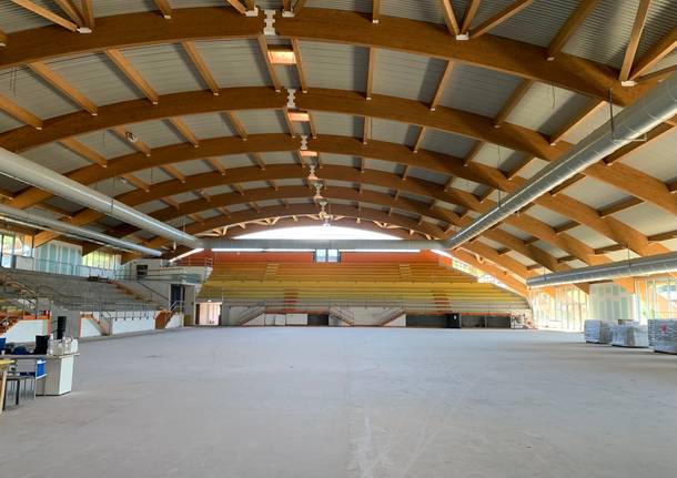 Nel cantiere del palaghiaccio di Varese 