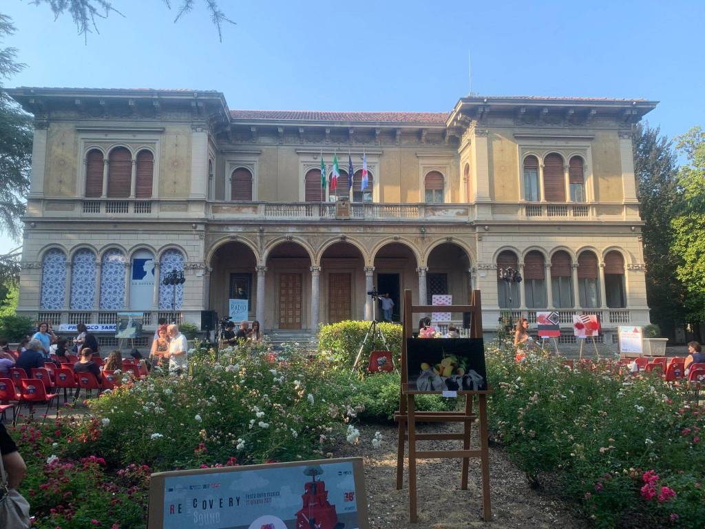 Note, arte e danza, la Festa della Musica di Saronno ha illuminato Villa Gianetti 