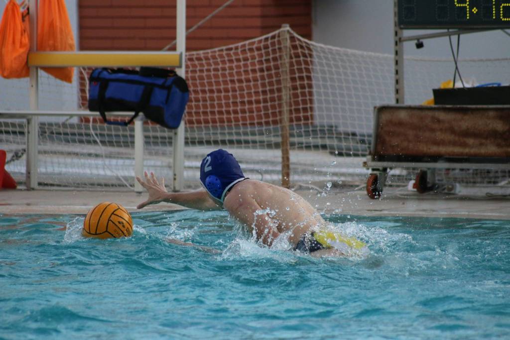 Pallanuoto Legnano  sconfigge Cremona