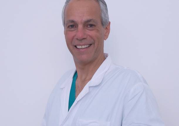 professor Mandelli e ingresso gaetano pini