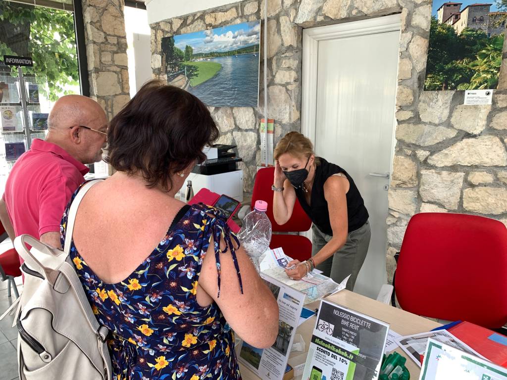 Angera tour 2022 persone