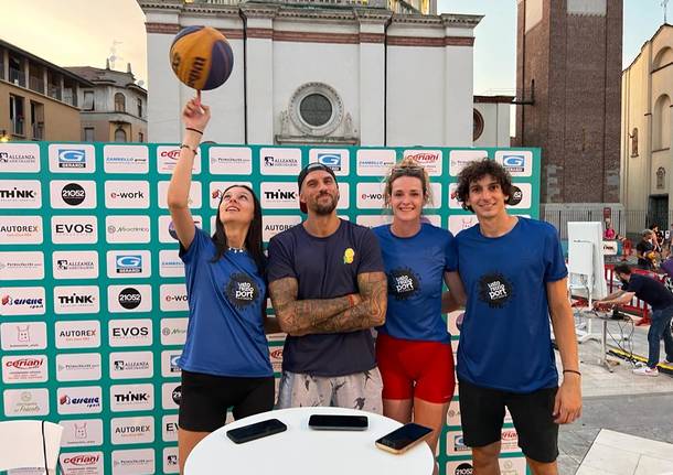 Tommaso Marino y el baloncesto como salida de las favelas en el panggung stage de Busto Arsizio Sport