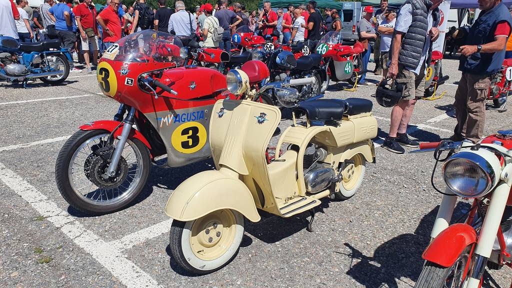 Il gran ritorno del revival MV Agusta e Moto Magni a Cascina Costa