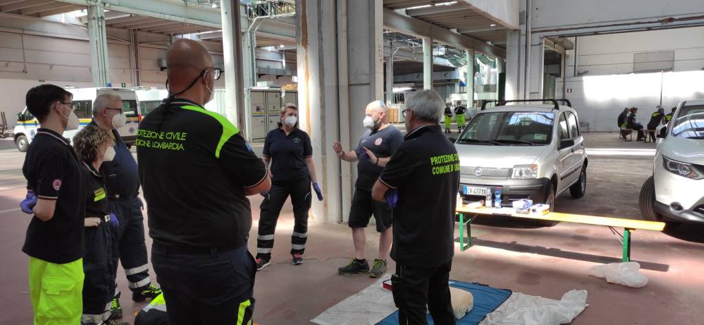 I volontari di protezione civile al corso di rianimazione cardio polmonare