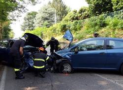 Incidente ad Albizzate, feriti due giovani