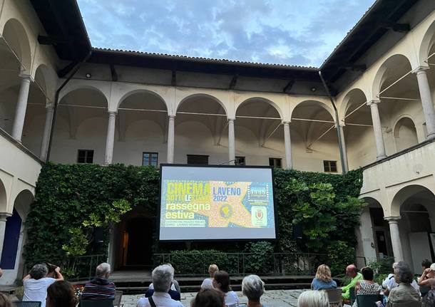 Cinema all'aperto palazzo perabò cerro laveno mombello