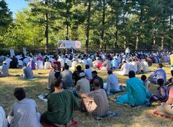 "Festa del sacrificio": 800 musulmani in preghiera al campo dell'Amicizia di Legnano