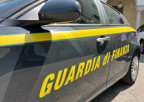 guardia di finanza busto arsizio daniele marra