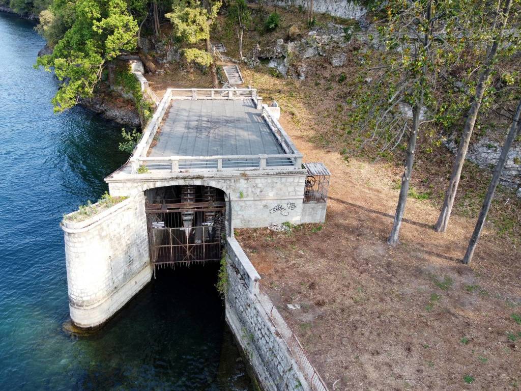 Il parco delle Torrazze di Laveno Mombello nelle foto di Ulisse Piana 